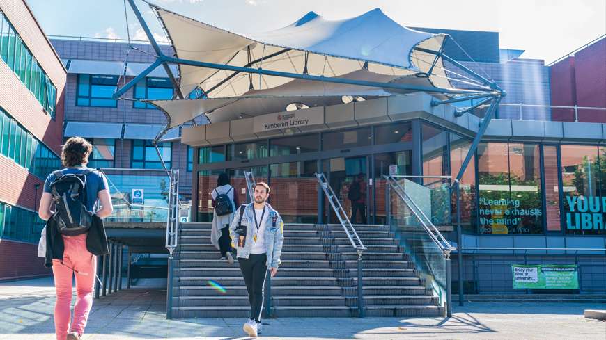 De Montfort University มหาวิทยาลัยในเมือง Leicester ค่าเรียนน่ารัก เมืองน่าอยู่